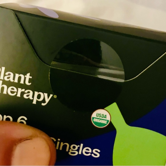 NIB Plant Therapy - Top 6 Organic Essential Oil Set (Plus Bonus Lavender!) - Picture 3 of 4